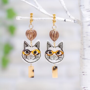 メガネをかけたねこのアクセサリー