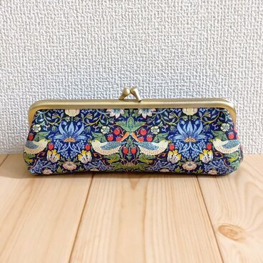 ウィリアムモリス　がま口ペンケース　口金18.5cm　いちご泥棒　ネイビー　706