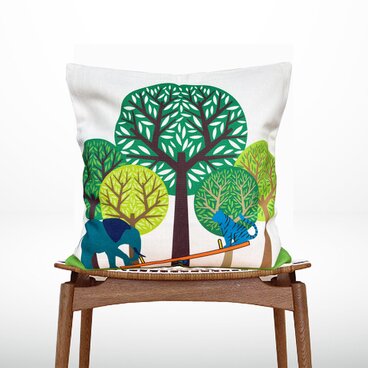 森のクッション elephant and tiger in forest design -ヒノキの香り-