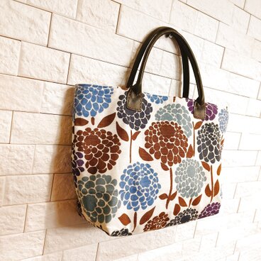 【限定品】大人のための紫陽花柄・本革ハンドルのキャンバストートバッグ