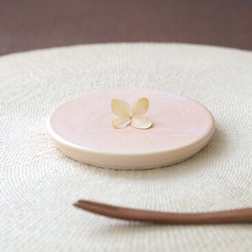 桜花窯変釉の台小皿 ＊ １