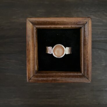 オレンジムーンストーンのRing