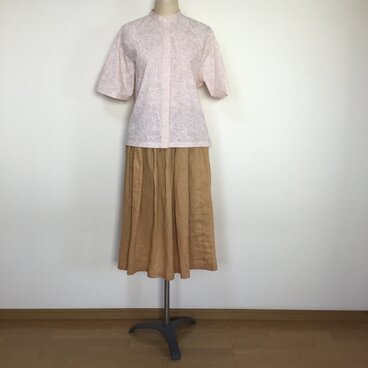 夏　涼しい　ブラウス
