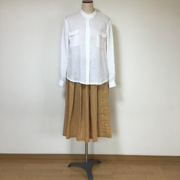 リネンのブラウス　　持ち越し品にてご奉仕価格
