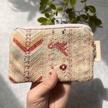 グアテマラ＊ヴィンテージウイピルのミニポーチ【d】｜刺繍ポーチ