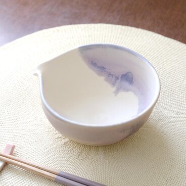 紫陽花刷毛目の片口碗