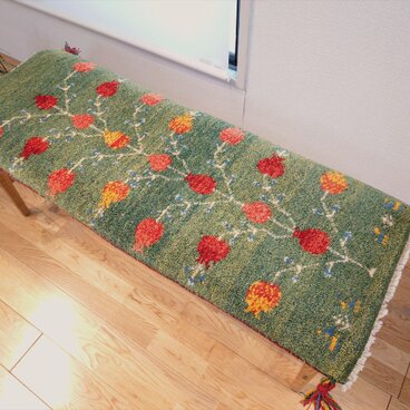 ハンドメイド　ペルシャ　ギャッベ ミニランナー　ラグ　115x43cm 緑色　ザクロの実　RJ15094