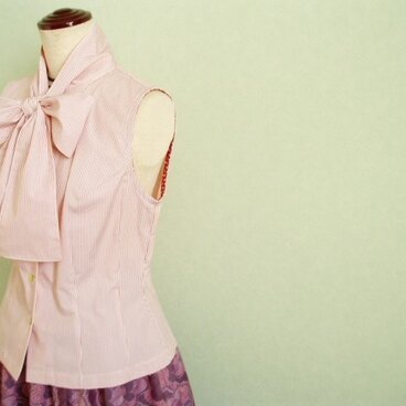 sold 大きめリボンボウカラーブラウス＆タックギャザースカート