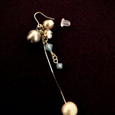 スワロフスキーとジルコニアの片耳ピアス