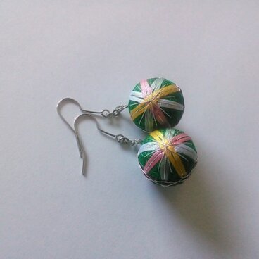 手まりピアス（みどり）