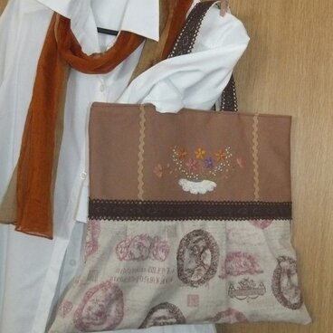 お花刺繍アンティークバッグ