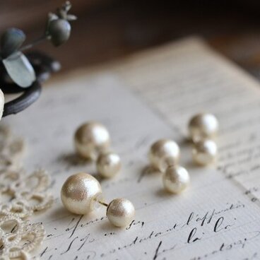 ダブルコットンパールのスタッドピアス（10mmタイプ）