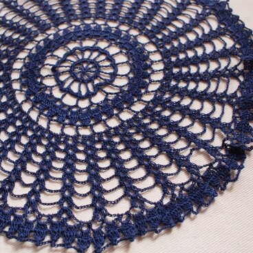 guruguru ドイリー 紺【25.0cm】