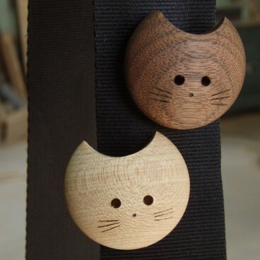 月猫ブローチ（Mサイズー黒猫）