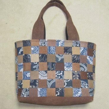 肩掛け鞄（酒袋と藍型染め）3.5角　№５