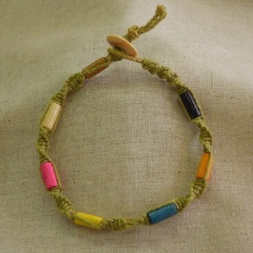 ウッドビーズのアンクレットG