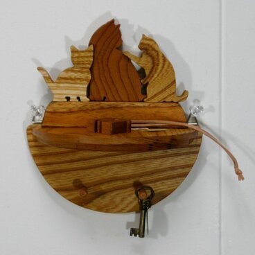 飼って楽しいケヤキの猫プチシェルフ