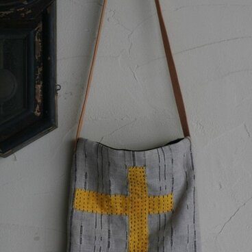 刺し子ポシェット「麦藁」