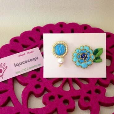 手刺繍の花ピアス (14002)