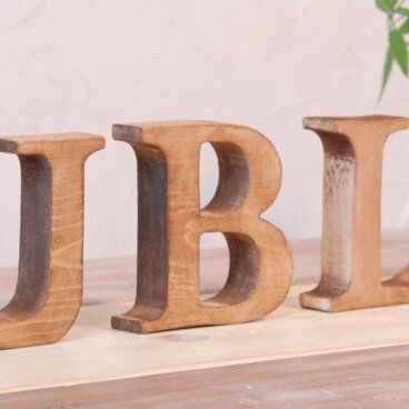 木製　アルファベットオブジェ（アンティークウッド）大文字１文字