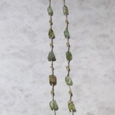 ローマンガラスとジャワビーズのネックレス