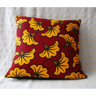 アフリカンプリントのクッションカバー