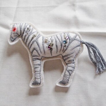 シマウマ〈シロ〉