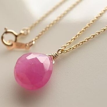 ピンクサファイアの一粒ネックレス