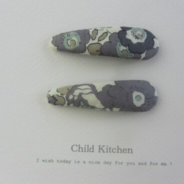 リバティC&S限定 Betsy 大きめパッチンピン 2個セット