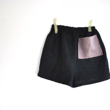 リネンのショートパンツ９０前後（ブラックネイビー）