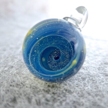 ギャラクシー☆.:*・ミニマーブルのガラスペンダントトップ