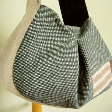 大きめマチのぷっくりたっぷりバッグツイード×麻