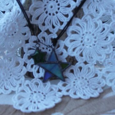 ステンドグラス・ペンダント　流れ星