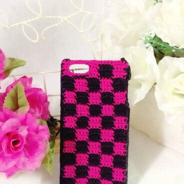 格子柄　ニットiPhoneケース