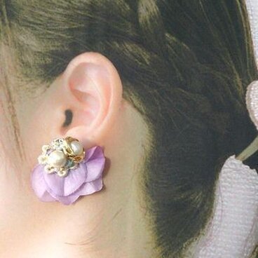 【soldout】宝箱ビジューピアス　02