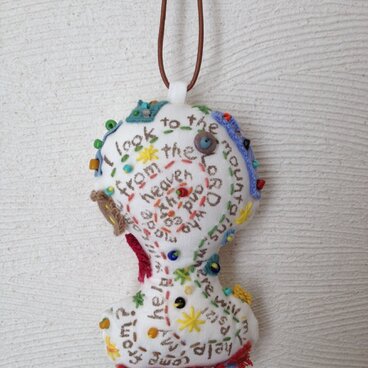 オーナメント（ビーズとアップリケ）