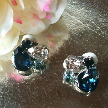 ビジューイヤリング ドロップantique blue