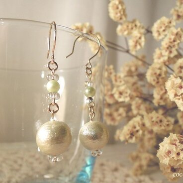 コットンパールのおめかしピアス