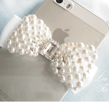 ジュエリーのようなiphoneケース～ホワイトパールリボン～