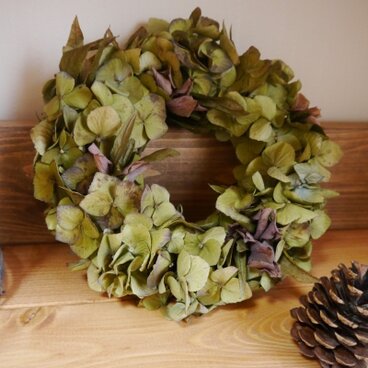 アンティークグリーン紫陽花のリース