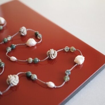 再出品・淡水パールとモスアゲートのシルクコードロングネックレス