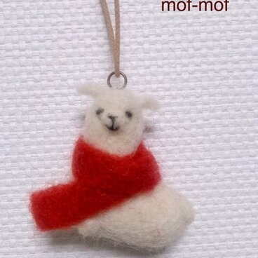 Y様ご依頼品(おすわりアルパカバッグチャーム)