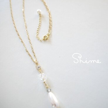 スワロとパールのロングネックレス【クリア】