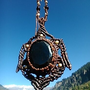 送料無料 ブラックガーネット マクラメネックレス