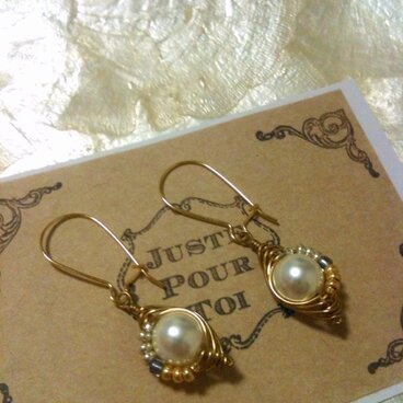 パールとビーズのピアス