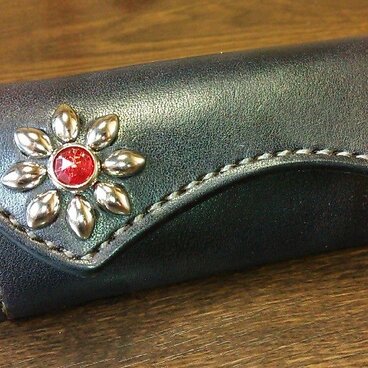 スタッズキーケース