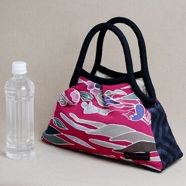 マドモアゼル avec マカロン 赤紅雲柄