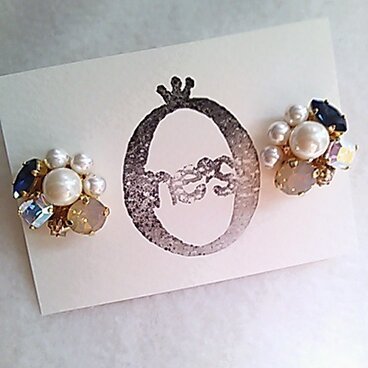 ビジューピアス