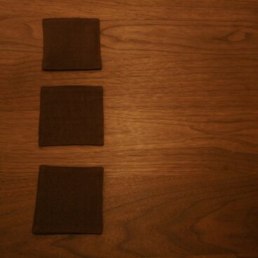 無地コースター３枚セット（こげちゃ）