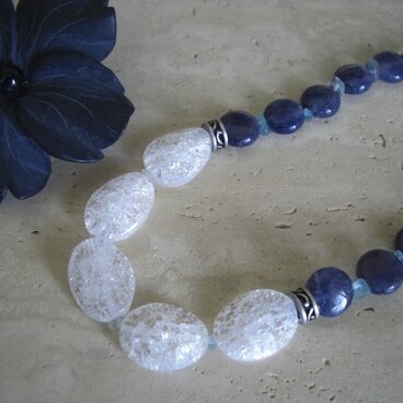 2wayで楽しめる天然石のネックレス